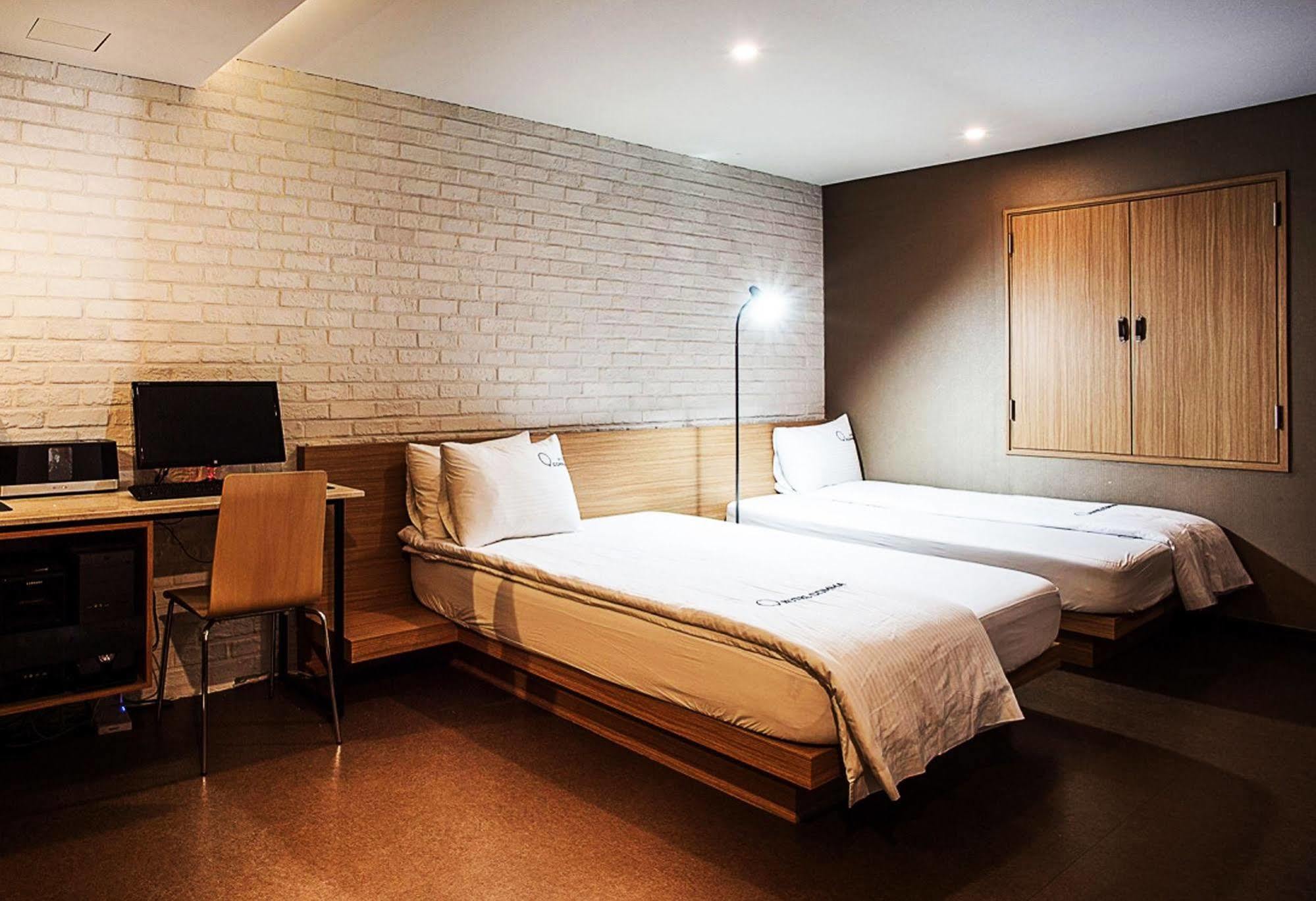 Comma Hotel Busan Exterior photo