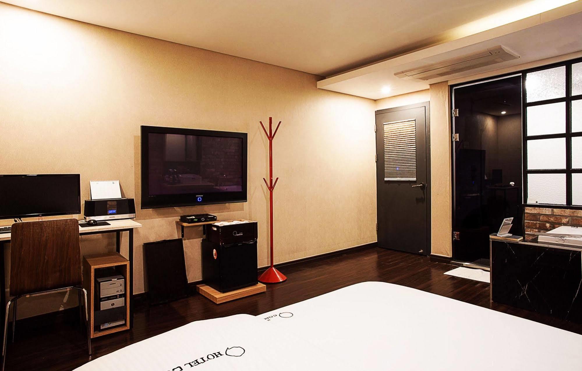 Comma Hotel Busan Exterior photo