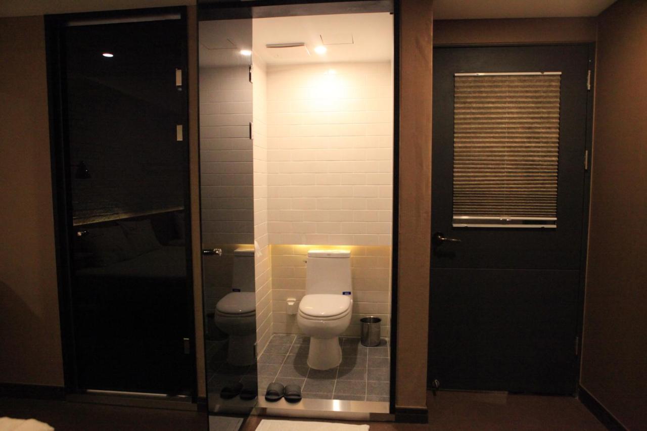 Comma Hotel Busan Exterior photo